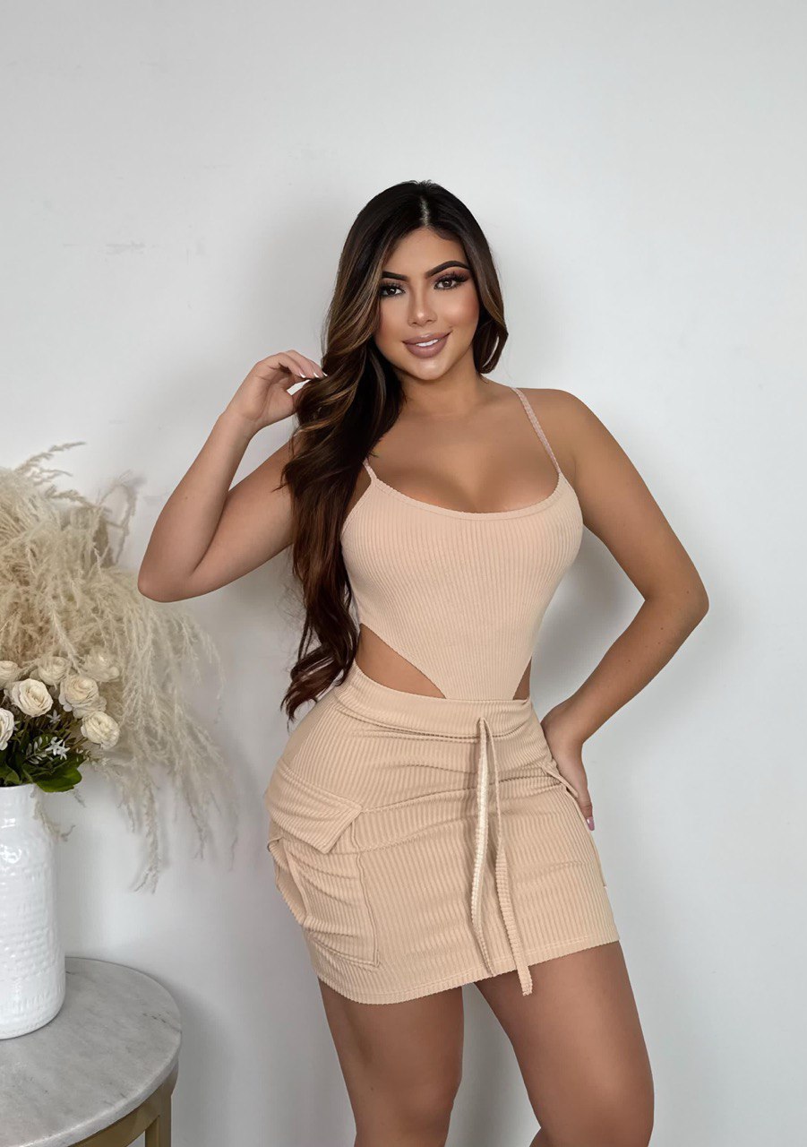 BODY Y FALDA ESTRELLA