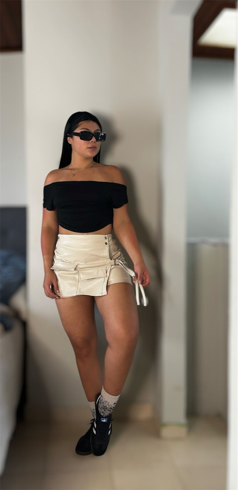 FALDA SHORT EN CUERINA